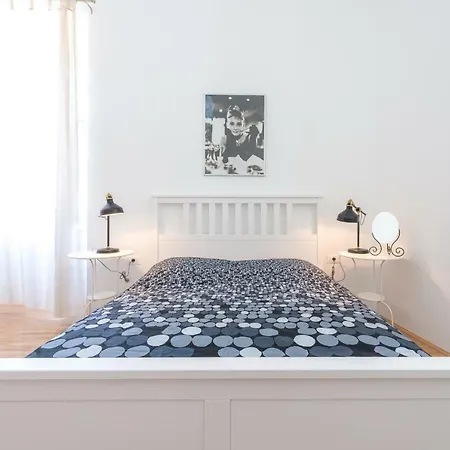 Nikili Old Appartement